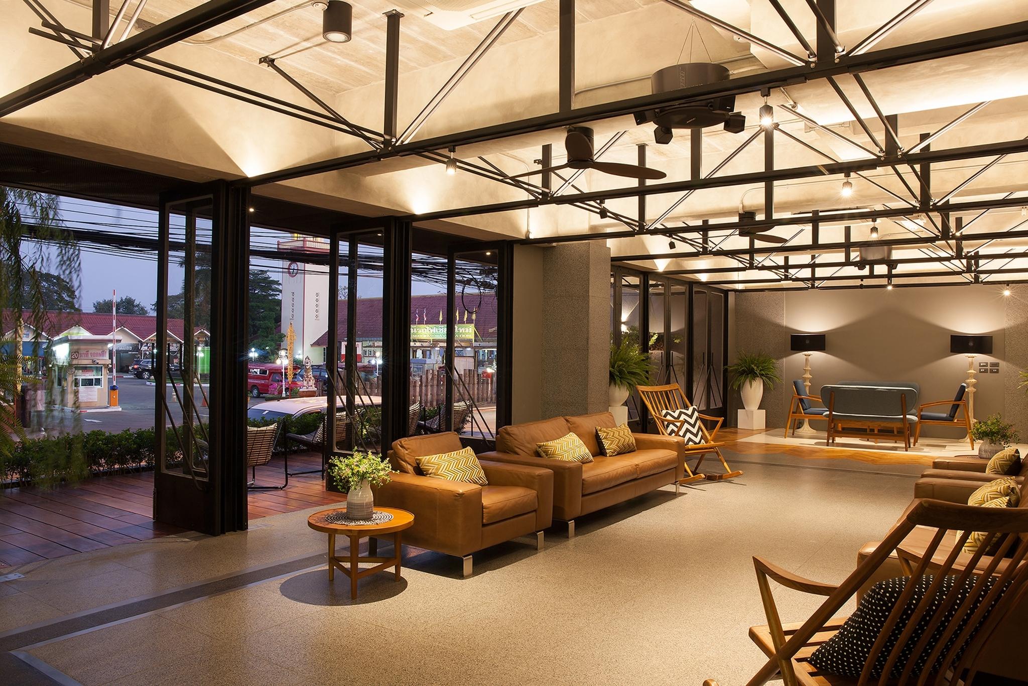 Bossotel Chiang Mai Zewnętrze zdjęcie